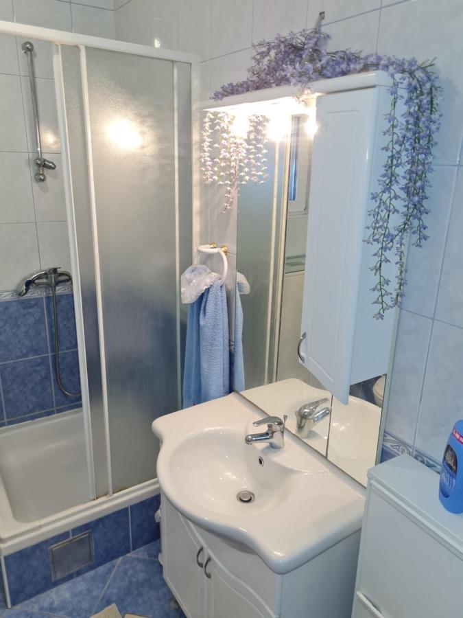 Apartment Silva, 50M From Beach Makarska Extérieur photo